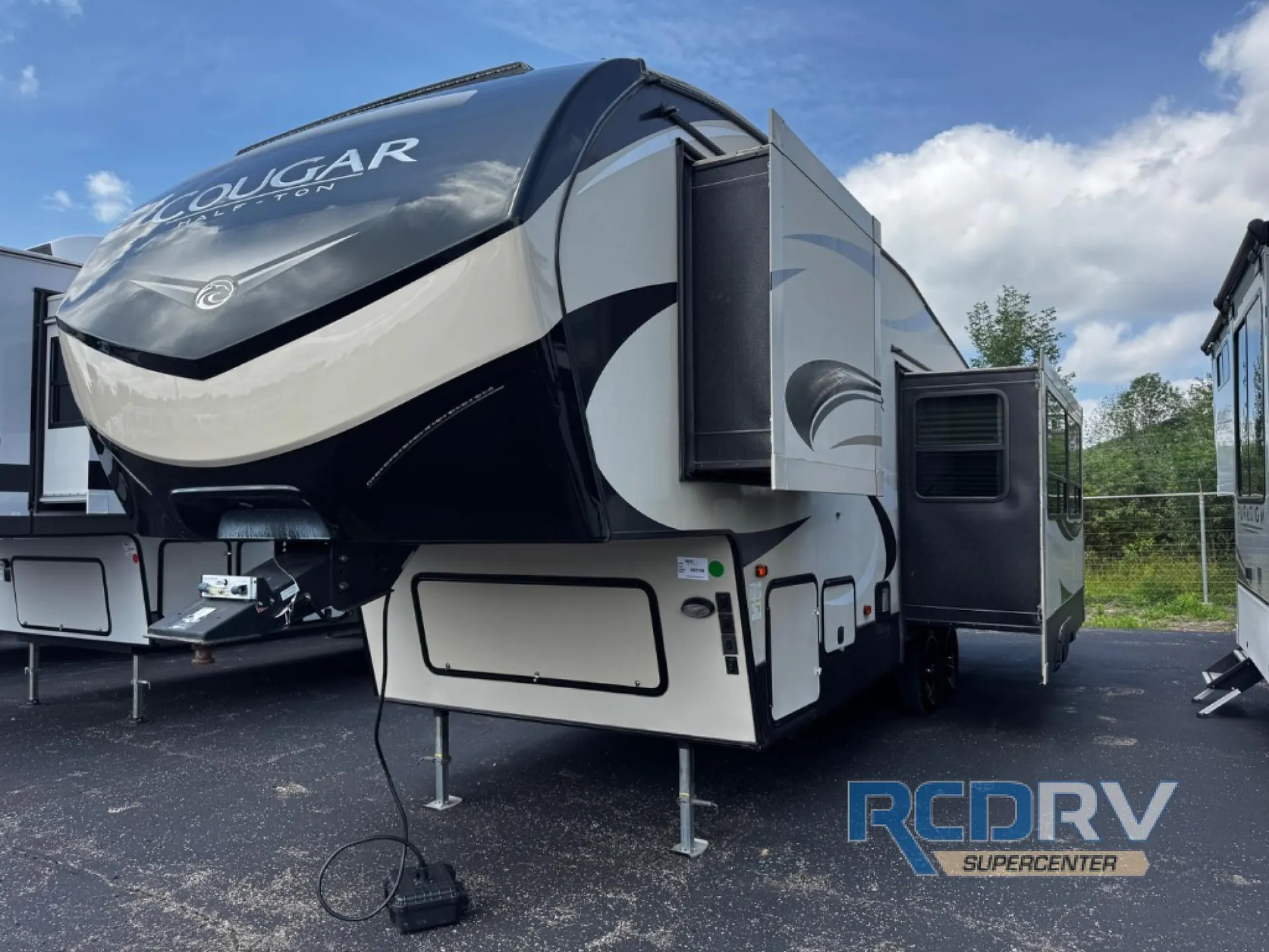 2018 Keystone Cougar Half-Ton Series 25RES - Photo 4