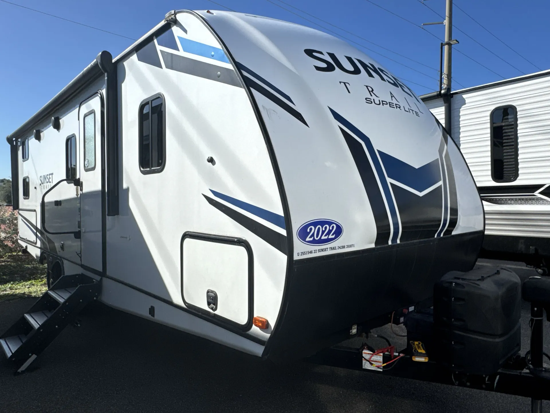 2022 CrossRoads Sunset Trail Super Lite 242BH dealer photo 1 from Camping World