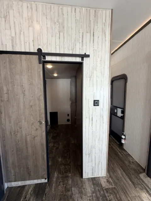 2019 Forest River Sabre 36BHQ, Photos photo 22