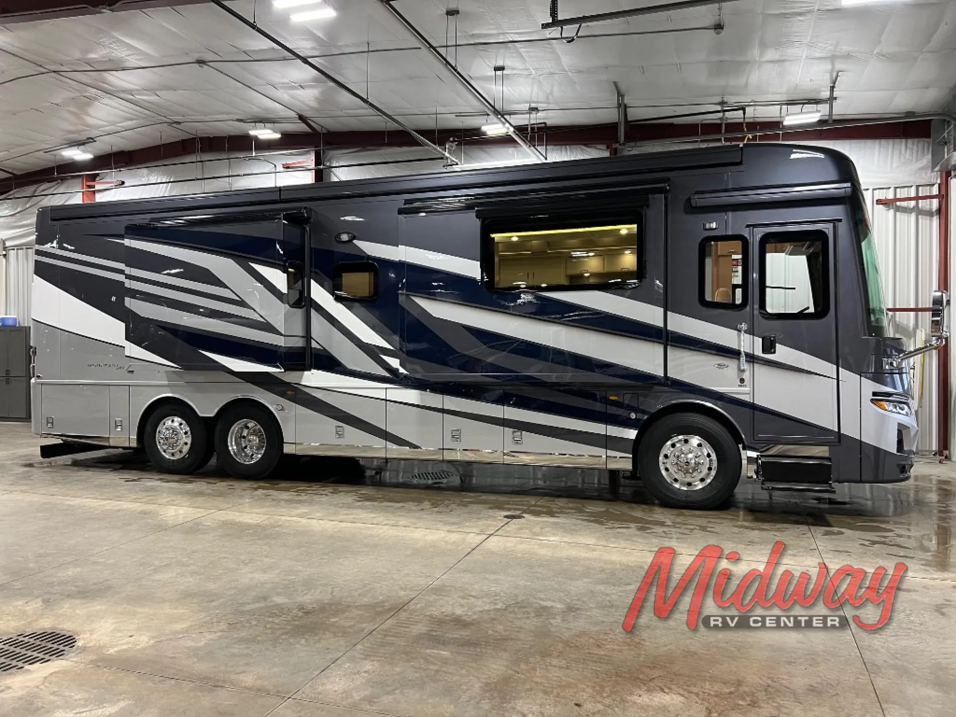 2026 Newmar Mountain Aire 3825 - Photo 2