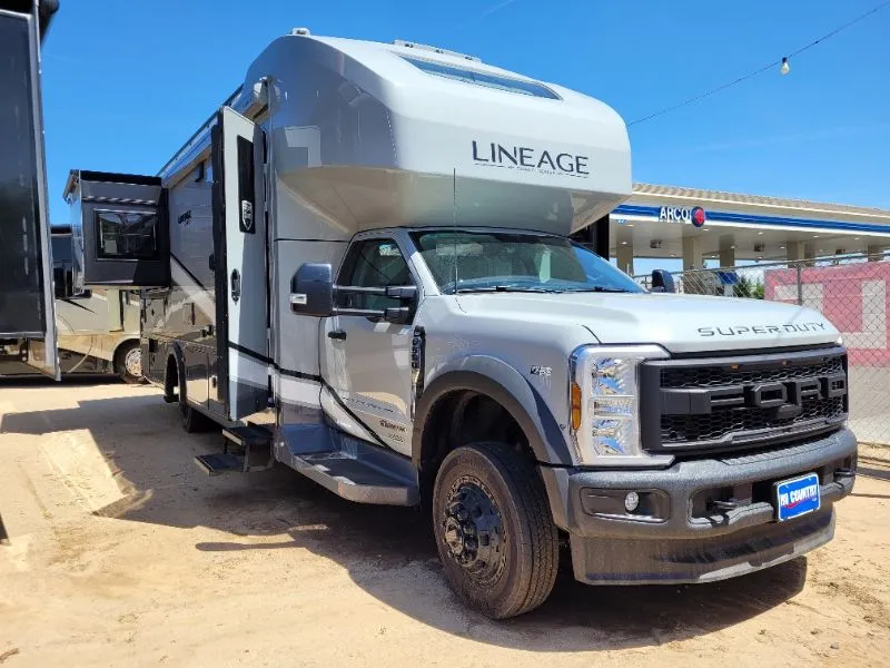 2026 Grand Design Lineage Series F 31ZW5 - Photo 2