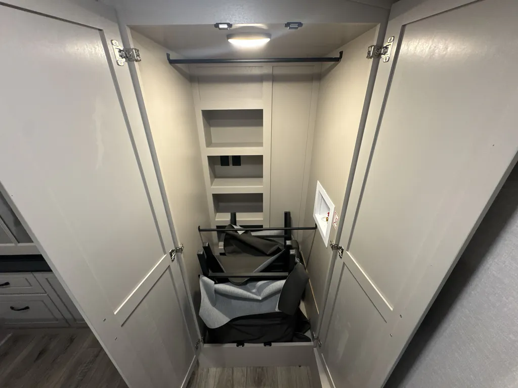2026 Jayco North Point 395DSDB, Photos photo 23