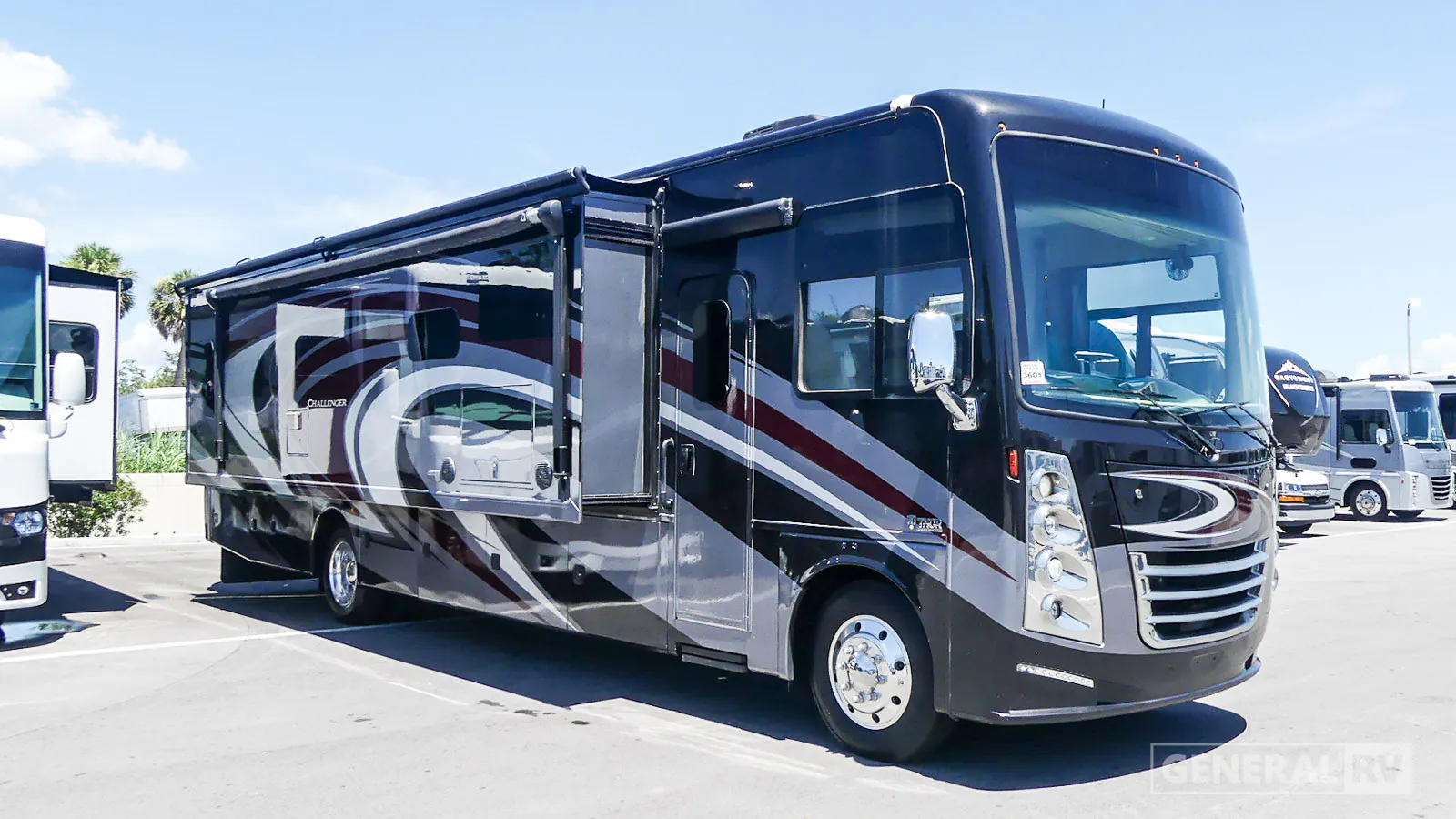 2018 Thor Motor Coach Challenger 37FH - Photo 2