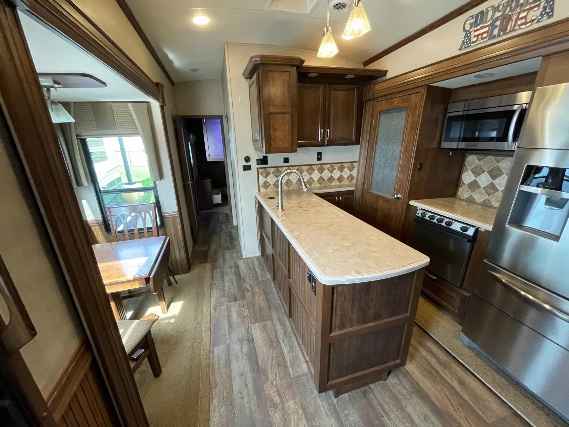 2016 Forest River Cardinal 3825FL - Photo 4