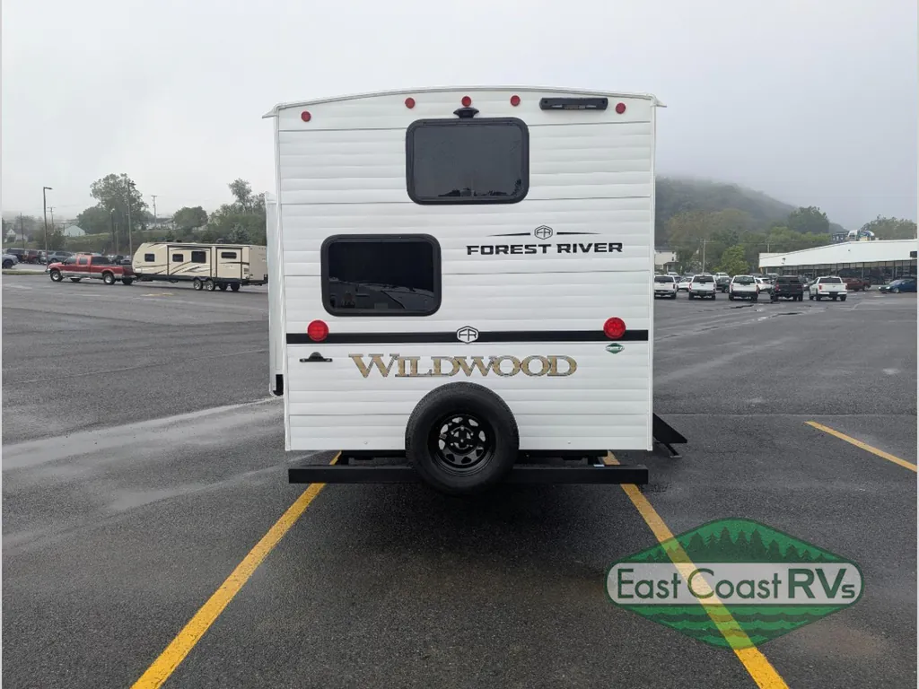 2026 Forest River Wildwood 300ICE, Photos photo 4