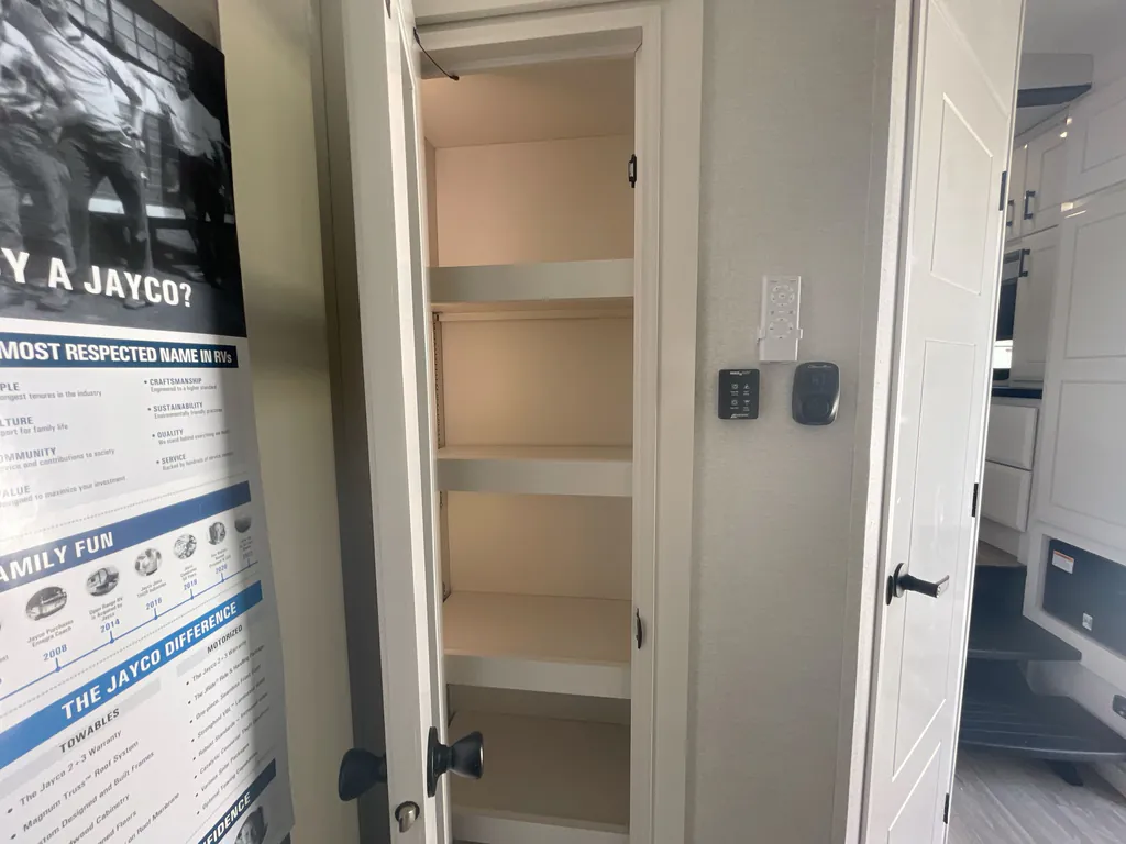 2027 Jayco Pinnacle 36FBTS, Photos photo 13