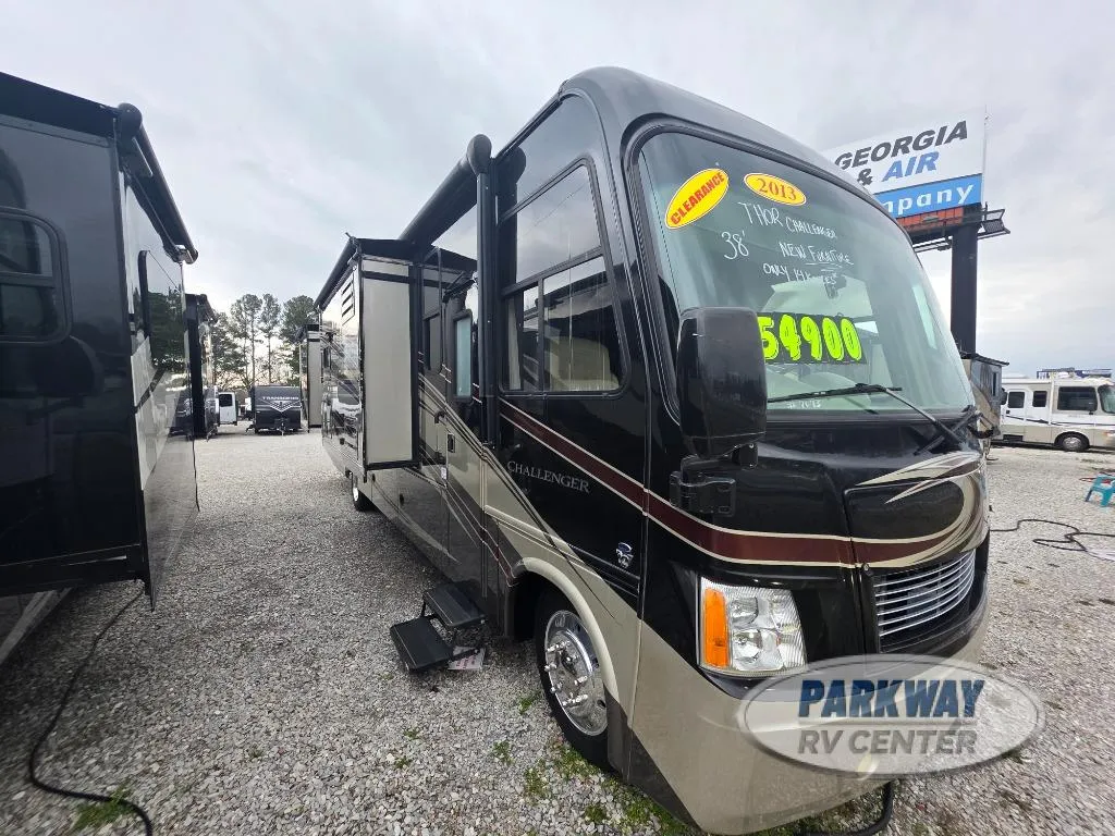 2013 Thor Motor Coach Challenger 37DT - Main photo