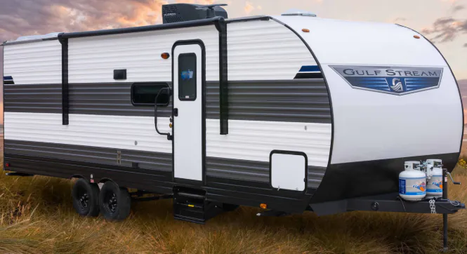 Gulf Stream Enlighten 25BH exterior