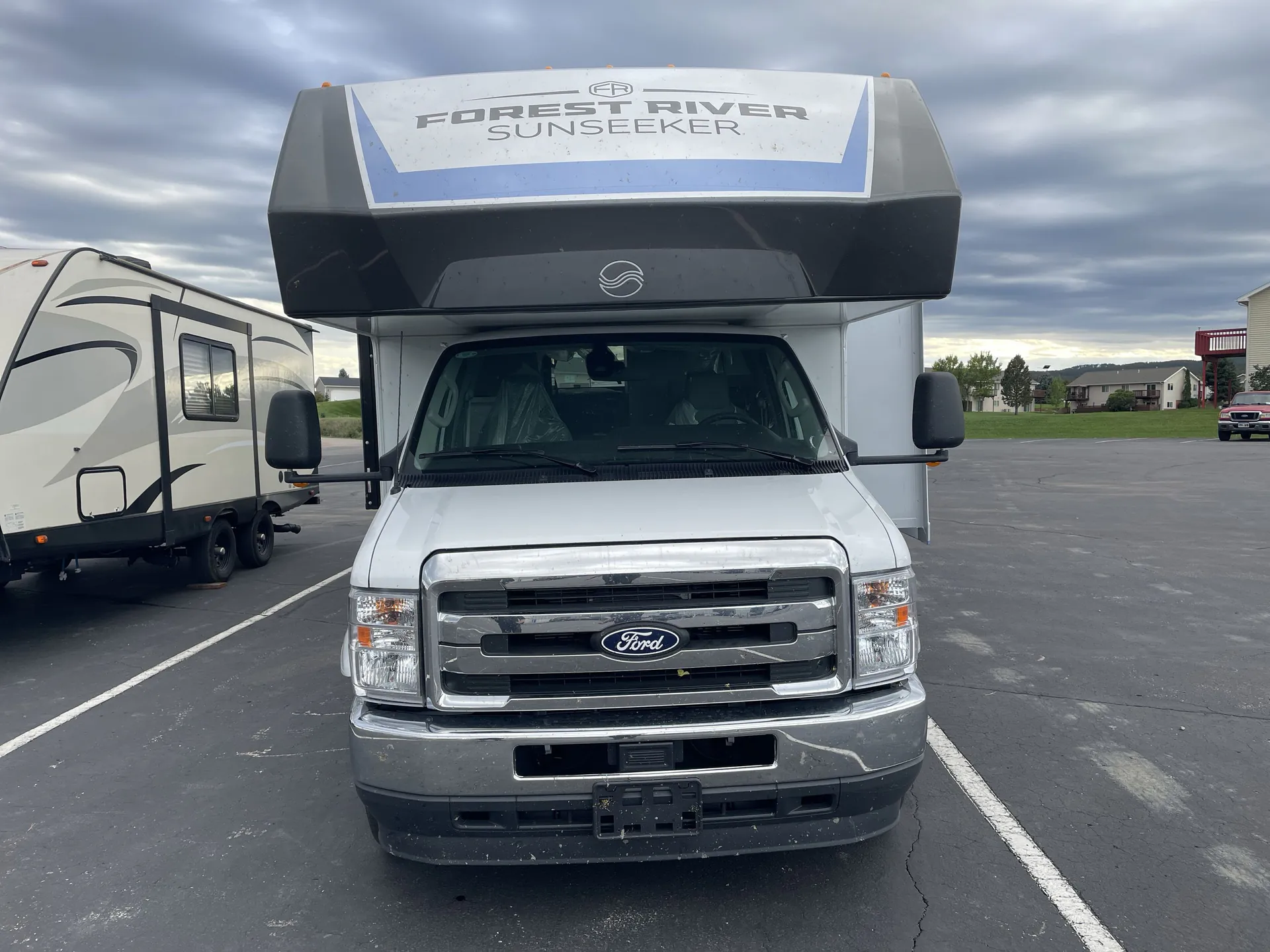 2027 Forest River Sunseeker 3010DS — front