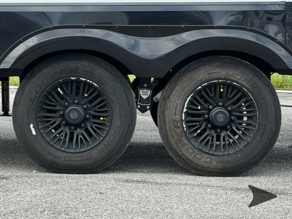2025 Brinkley Model Z 3100, Photos photo 17