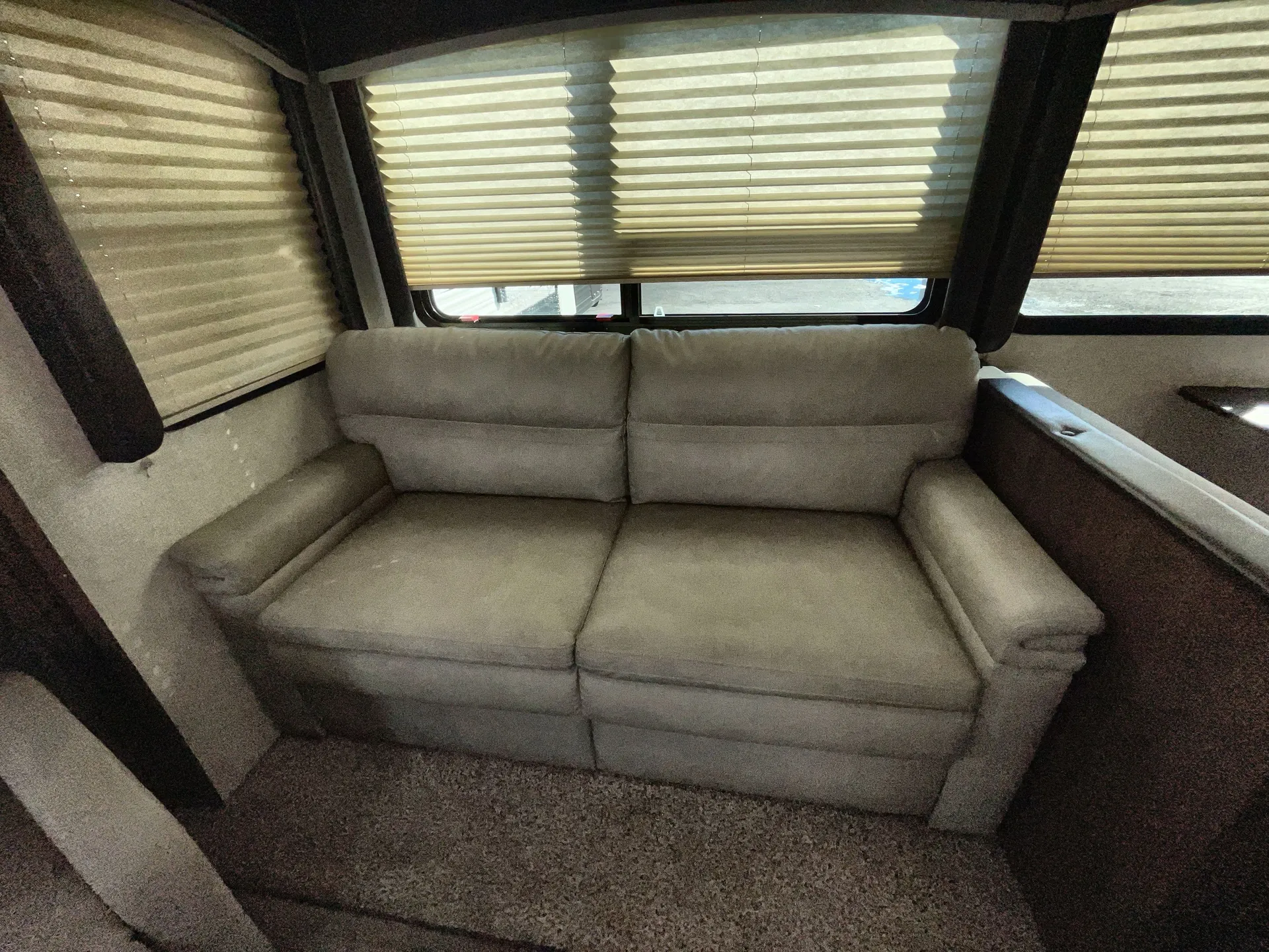 2020 Keystone Cougar Half-Ton 29RLDWE — living area main