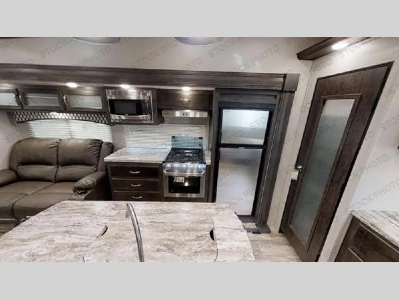 2019 Shasta RVs Phoenix Lite 285RLS - Photo 2