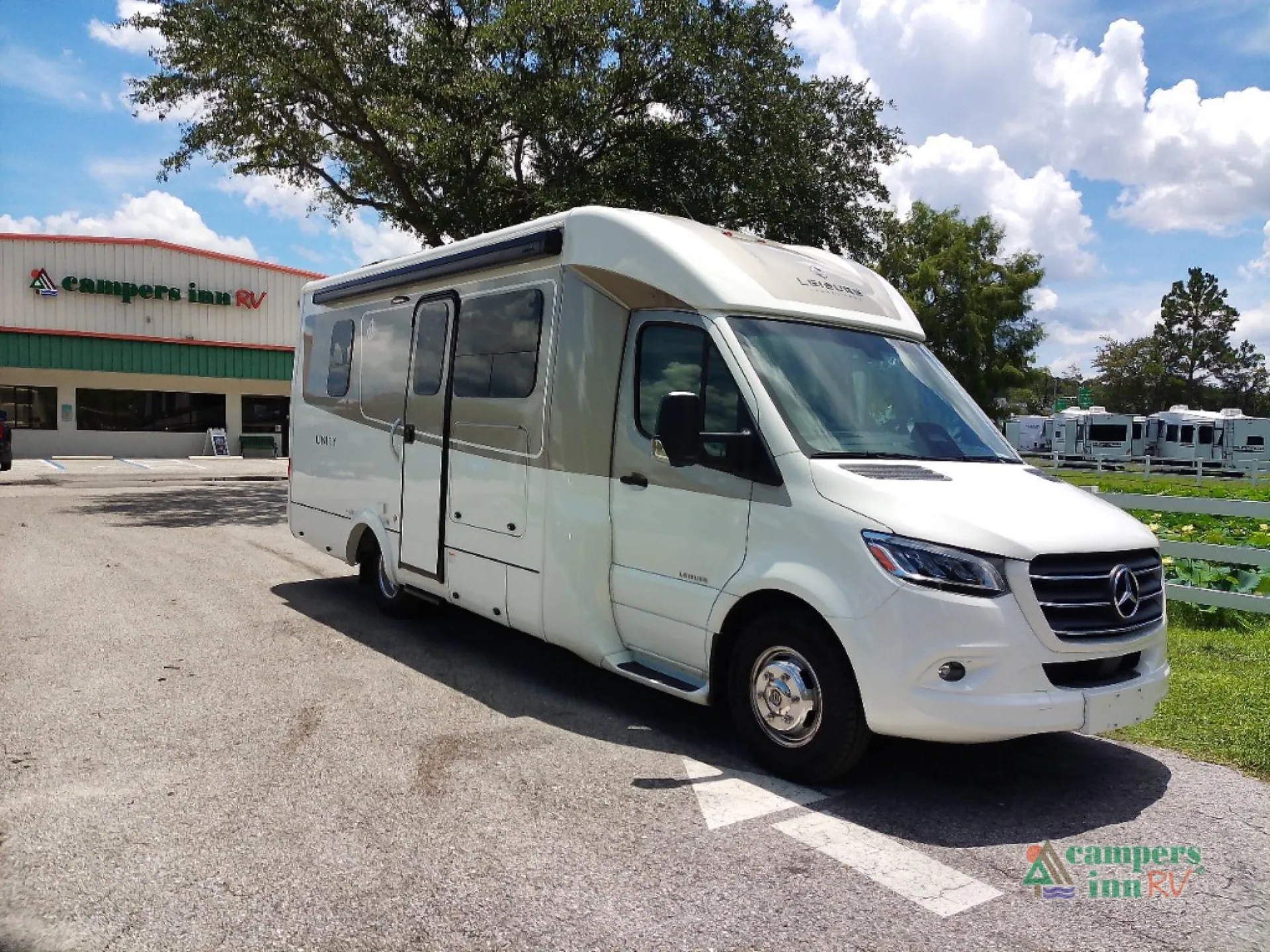 2025 Leisure Travel Unity U24MBL - Photo 2