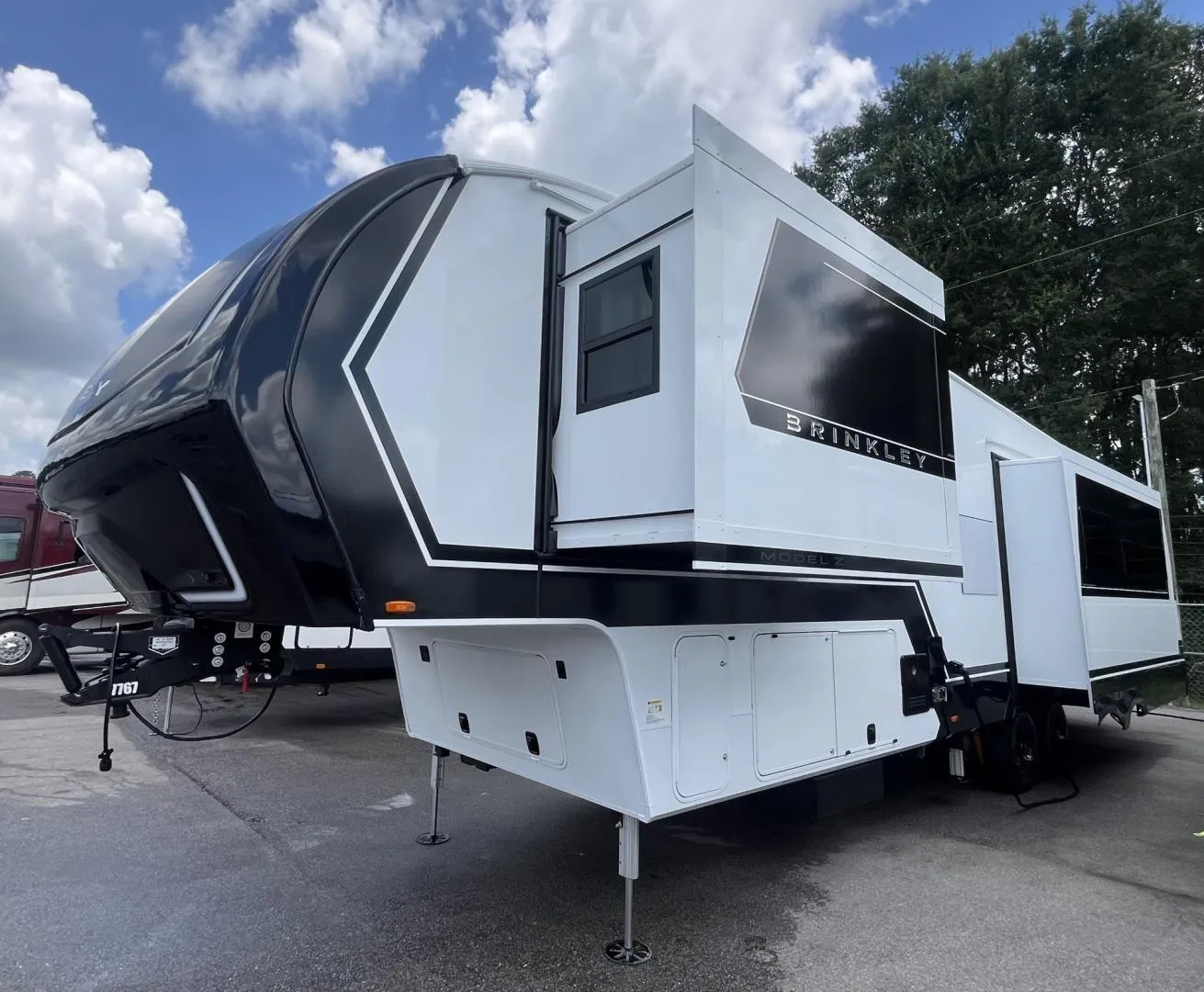 2026 Brinkley Model Z 3300 - Photo 4