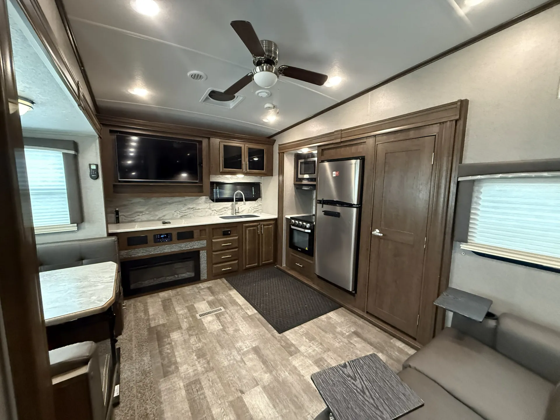 2020 Forest River Rockwood Ultra Lite 2896MB - Photo 3