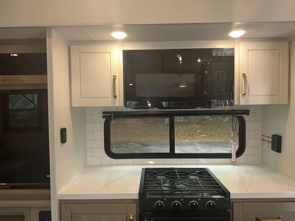 2026 Jayco Eagle 321RSTS, Photos photo 13