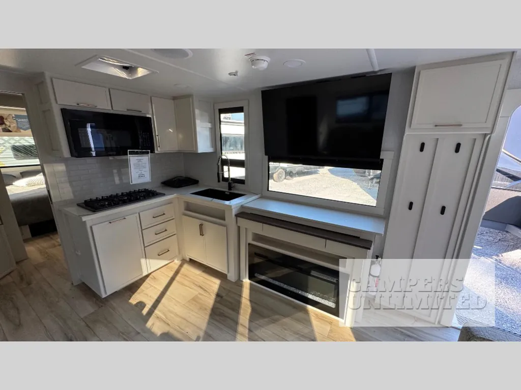 2026 Brinkley Model I 294, Photos photo 14