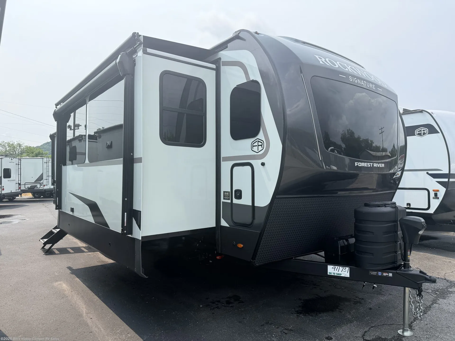 2027 Forest River Rockwood Signature 8391FK - Photo 2