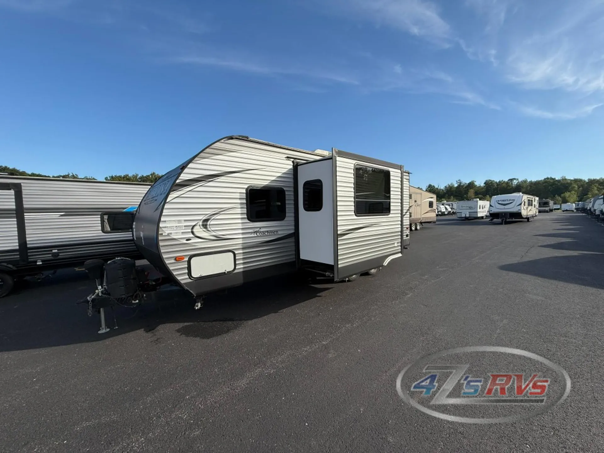 2017 Coachmen Catalina Legacy Edition 223RBS - Photo 4