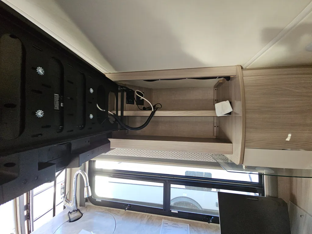 2021 Thor Motor Coach Tiburon 24FB, Photos photo 18