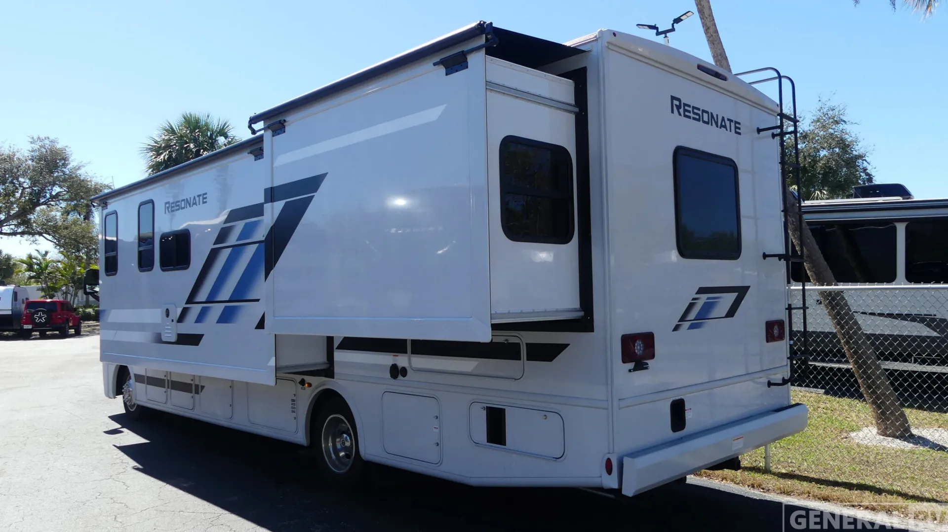 2026 Thor Motor Coach Resonate 30C - Photo 4