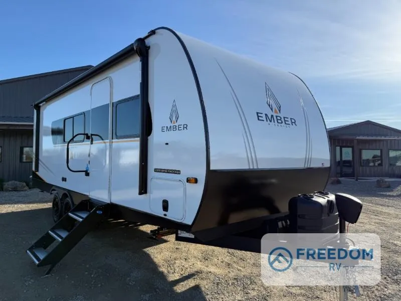 2026 Ember RV E-Series 22MLQ - Photo 2