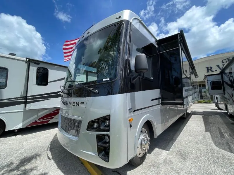 2025 Coachmen Mirada 33SS - Photo 4