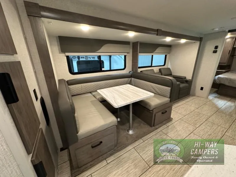 2025 Lance Squire SQ26 - Photo 4
