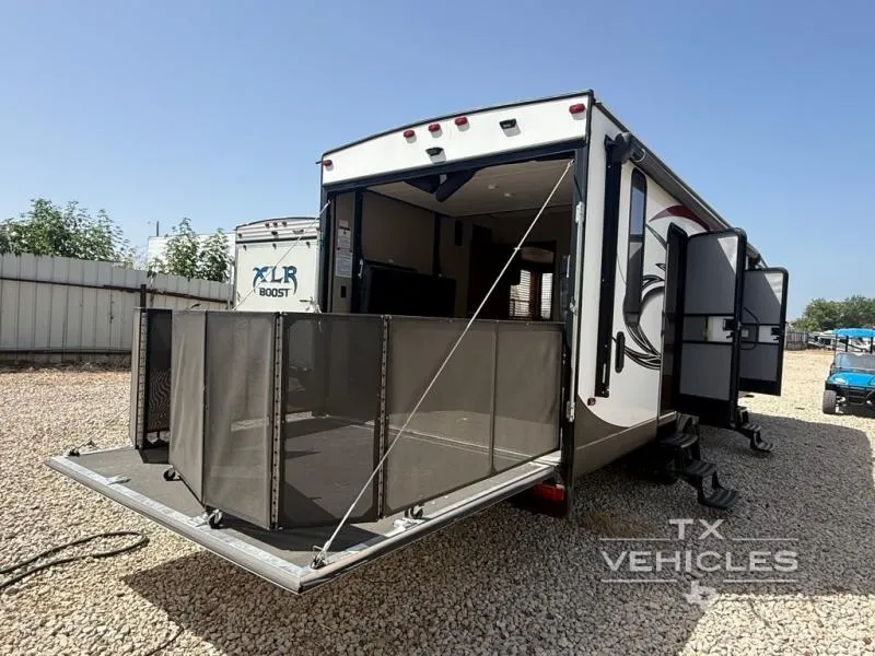 2016 Forest River RV Vengeance Super Sport 31V - Main photo