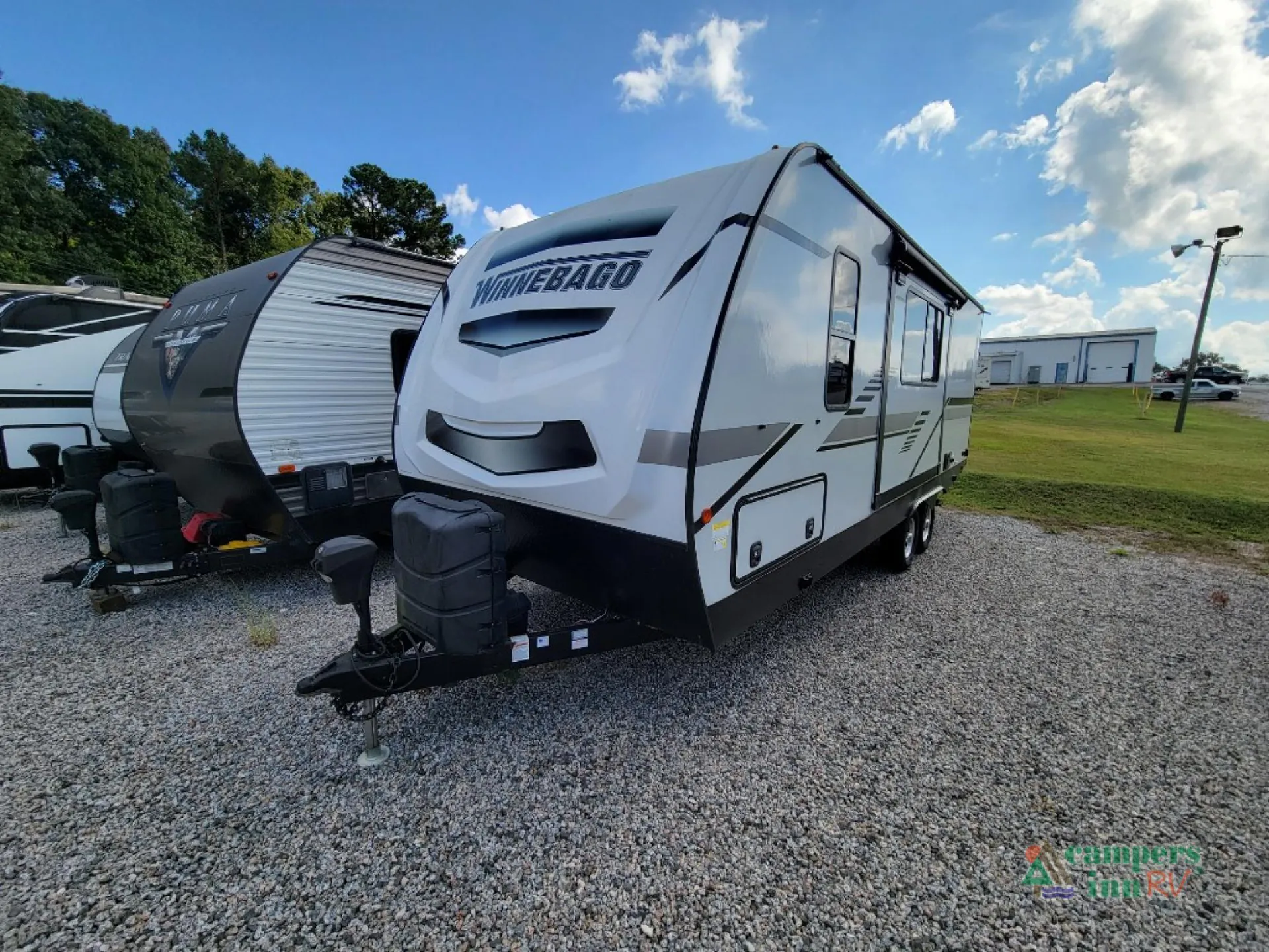 2022 Winnebago Minnie 2201MB - Photo 4