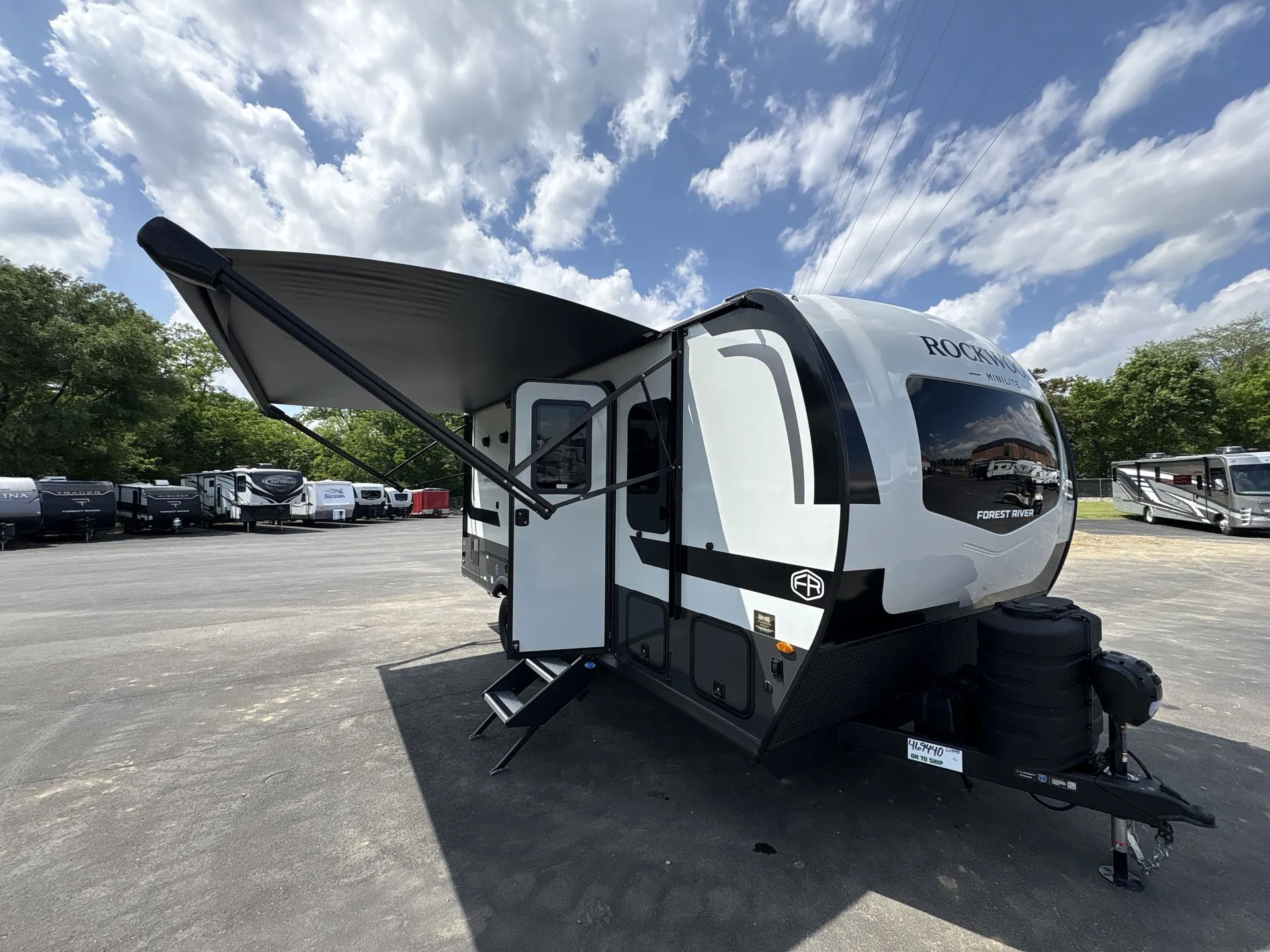 2026 Forest River Rockwood Mini Lite 2108RB - Photo 2
