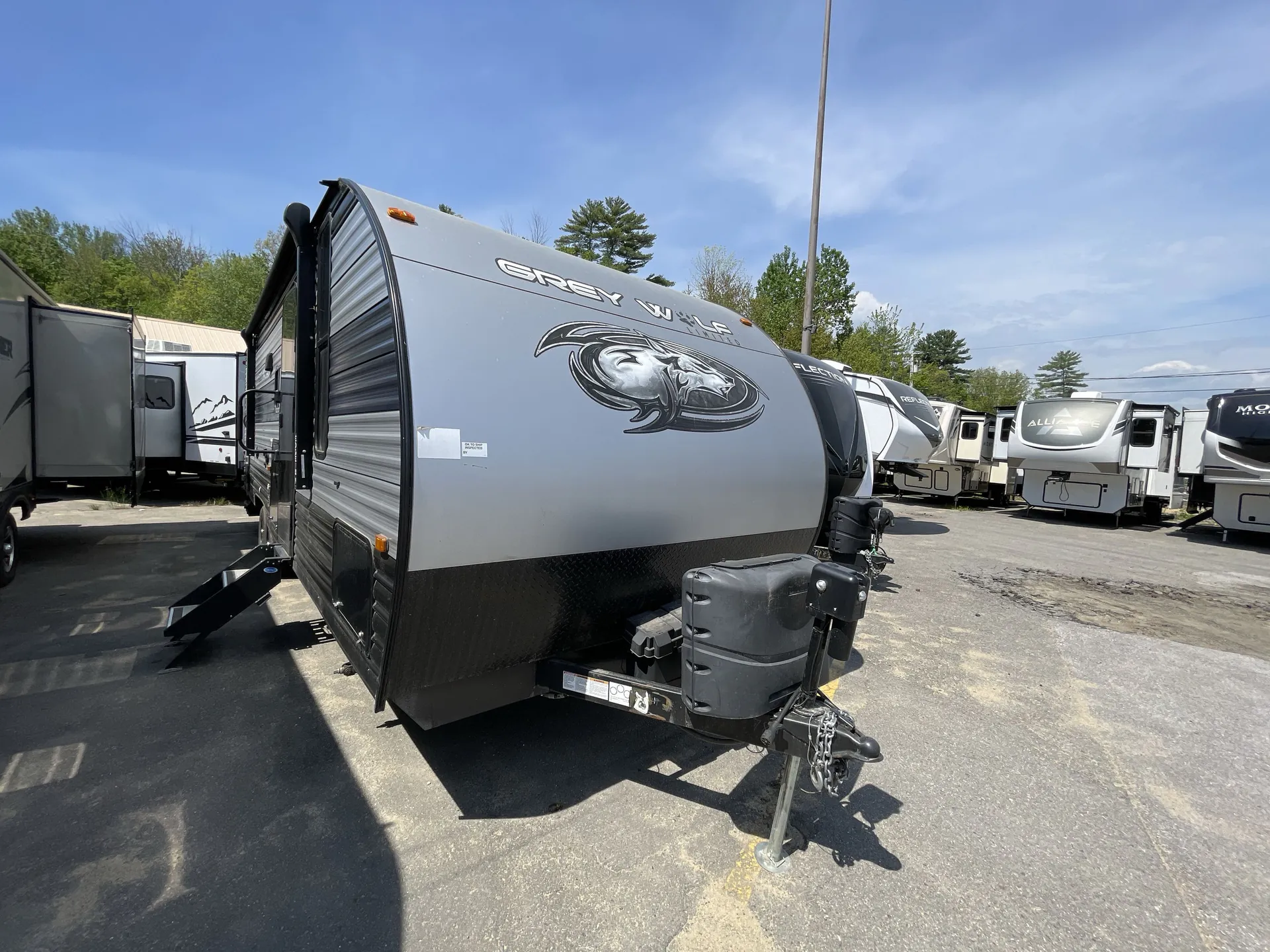 2022 Forest River Cherokee Grey Wolf 26DBH