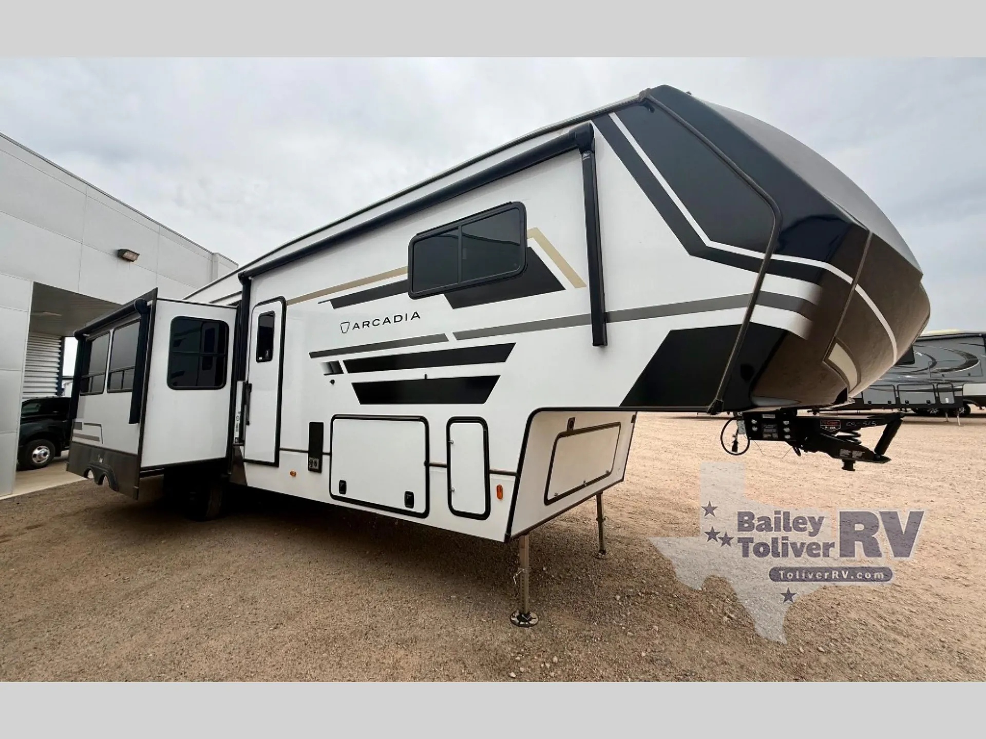 2026 Keystone Arcadia 3790RO dealer photo 1 from Toliver RV
