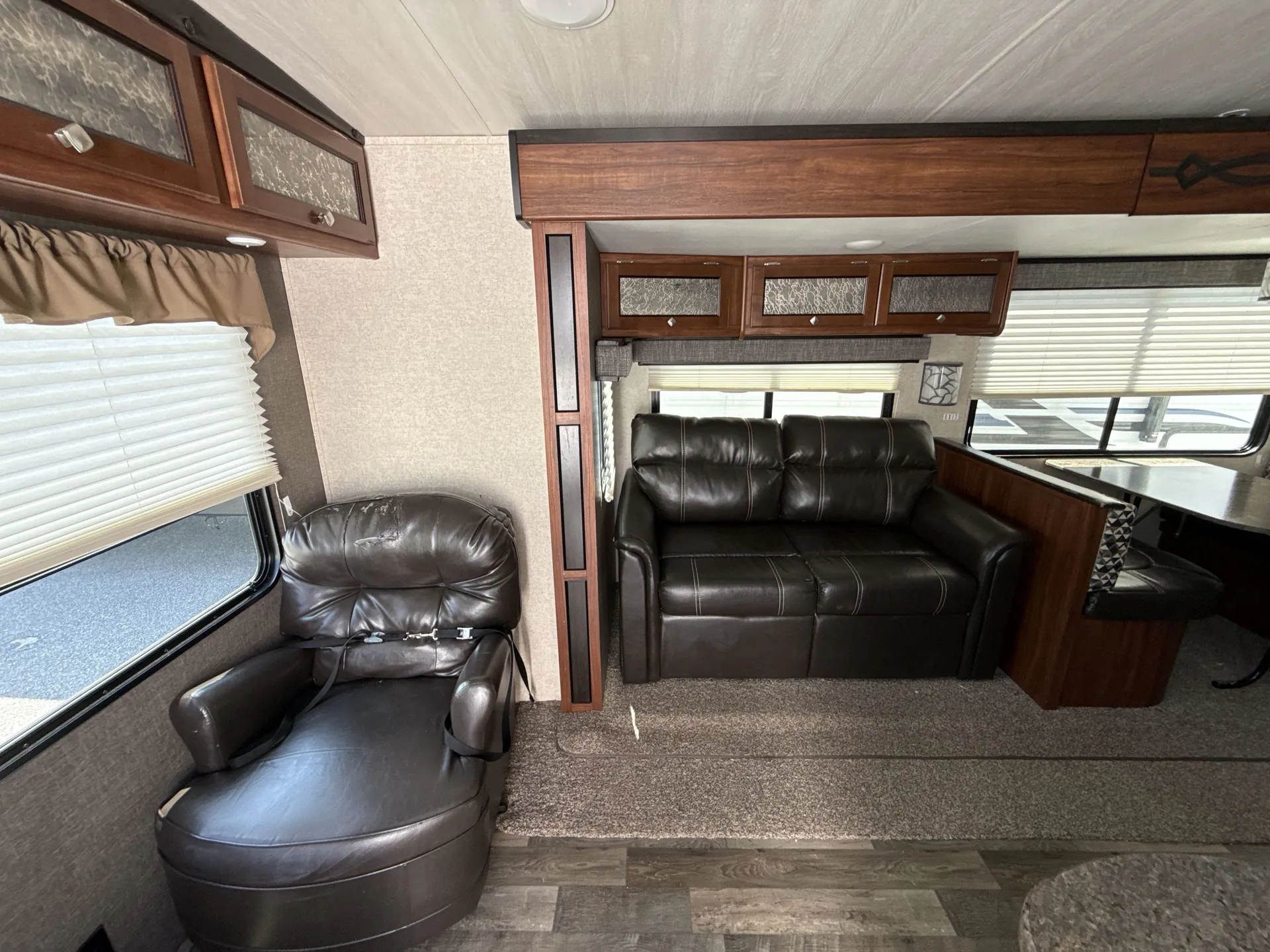 2017 Heartland Mallard M27 — living area main