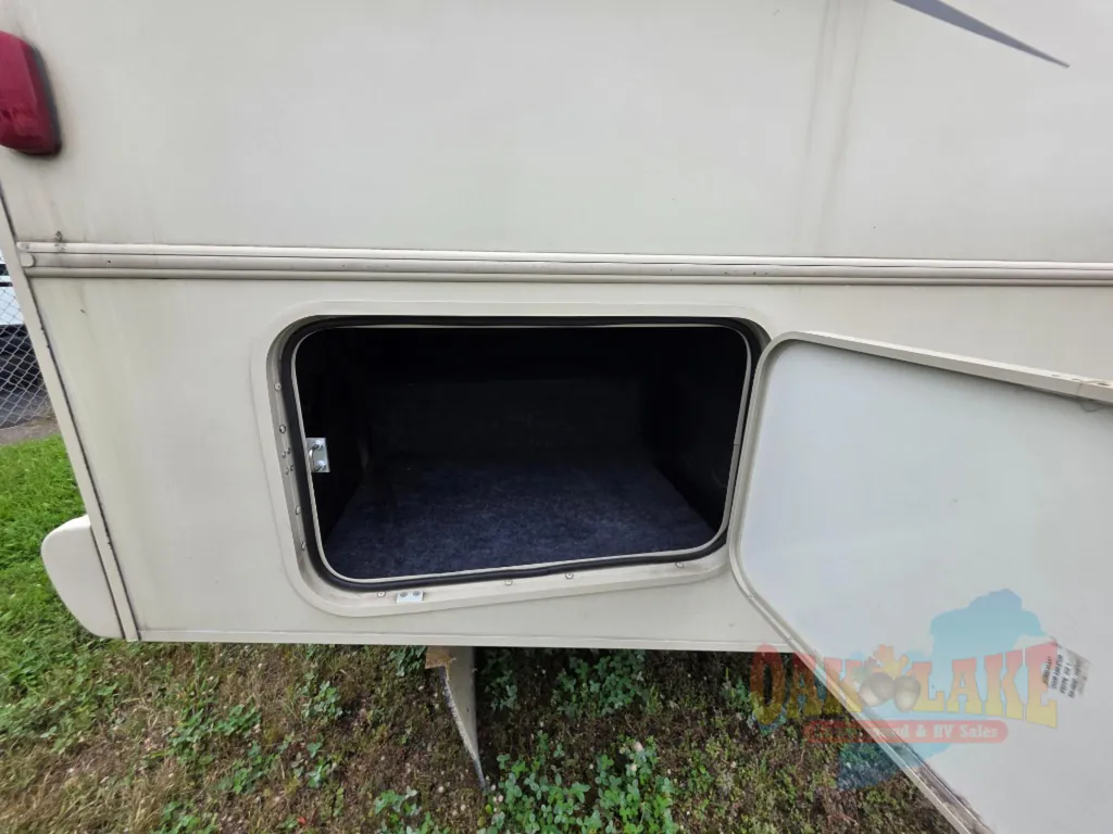 2018 Winnebago Sunstar 27P, Photos photo 43
