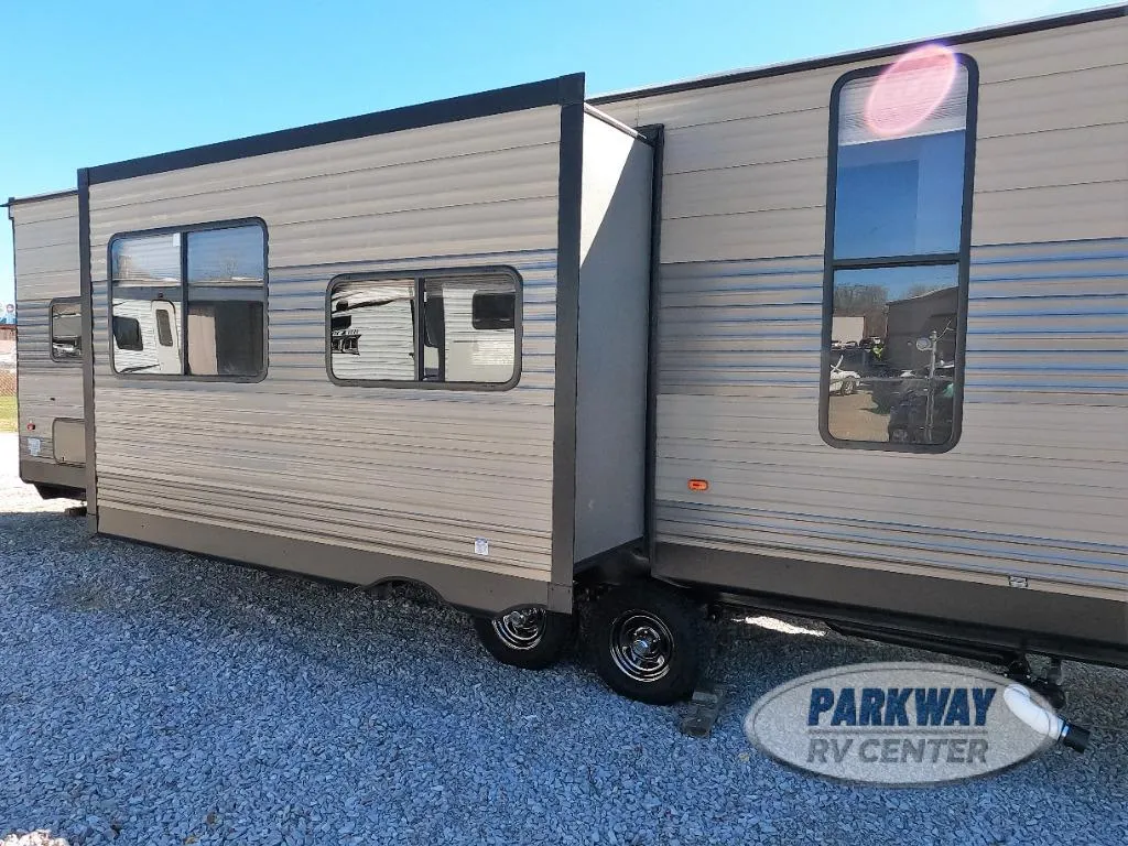 2017 Forest River Cherokee 39R - Photo 2