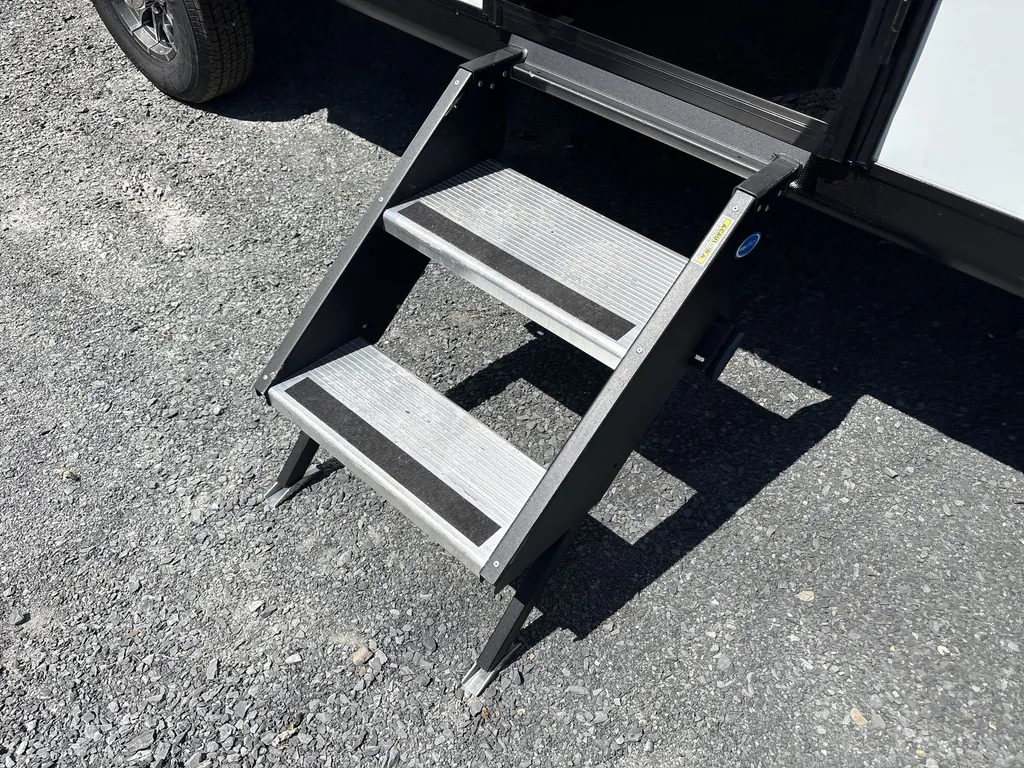 2027 Coachmen Apex Nano 186BH, Photos photo 4