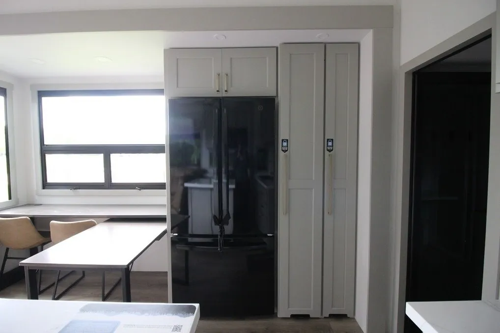 2025 Brinkley Model G 3250, Photos photo 18