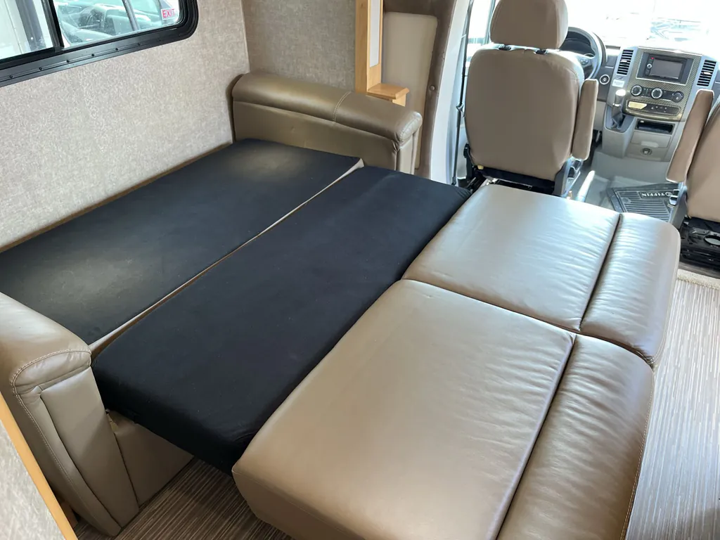 2017 Tiffin Wayfarer 24 QW, Photos photo 11