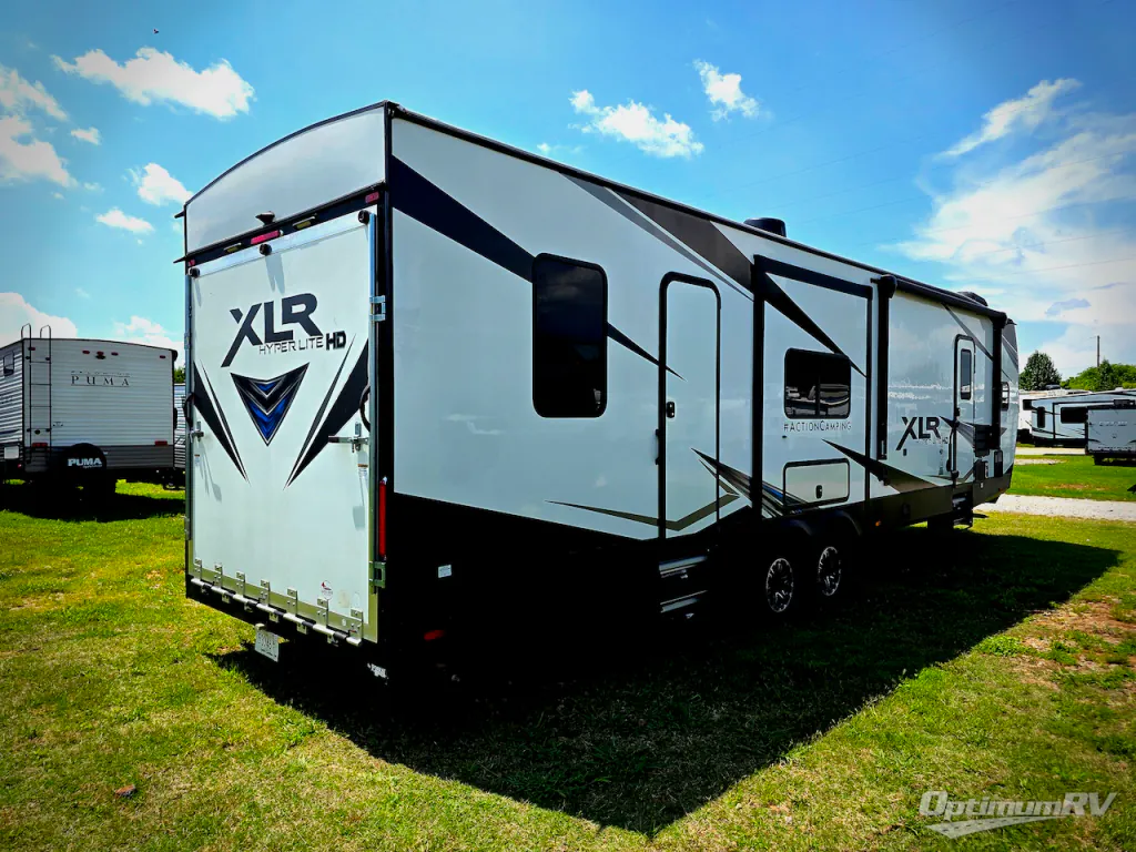 2021 Forest River XLR Hyperlite 3310, Photos photo 2