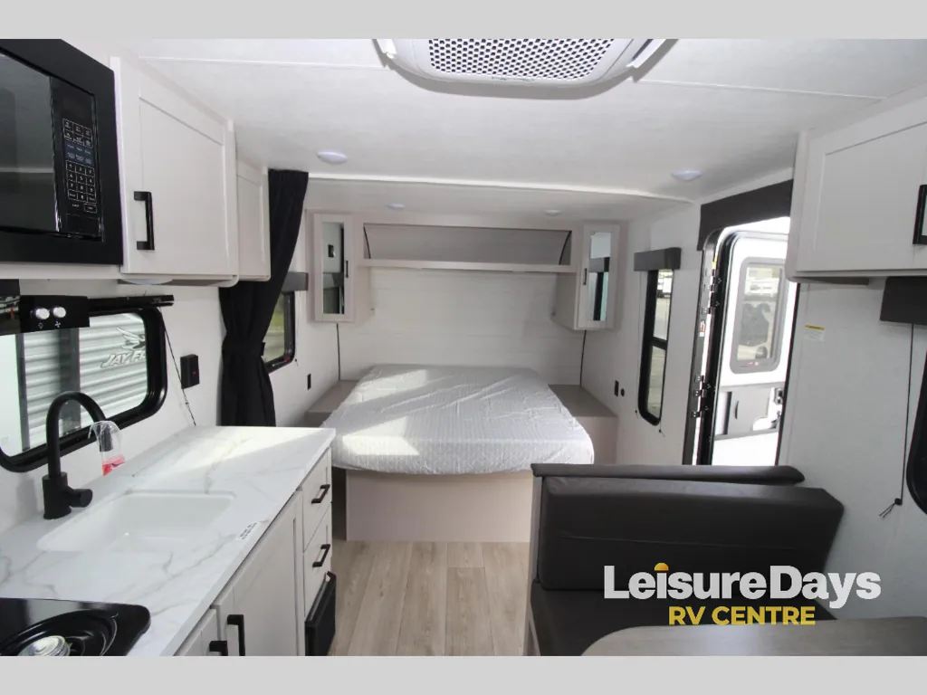 2027 Jayco Jay Flight 175FQ, Photos photo 10