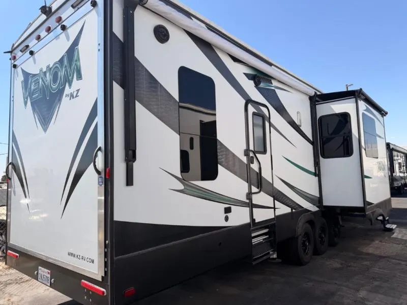 2018 KZ Venom 4111TK - Photo 4