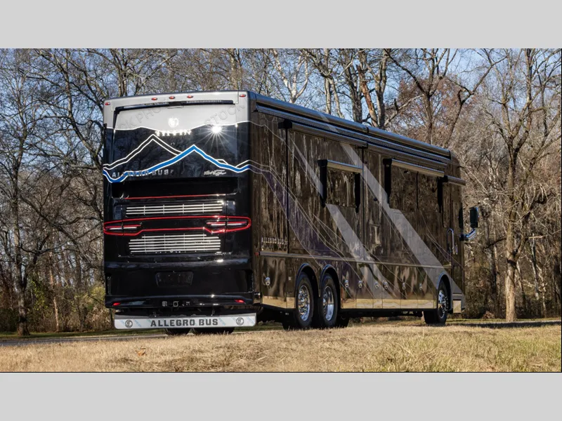 2027 Tiffin Bob Tiffin Limited Edition Bus 45BTP - Photo 3