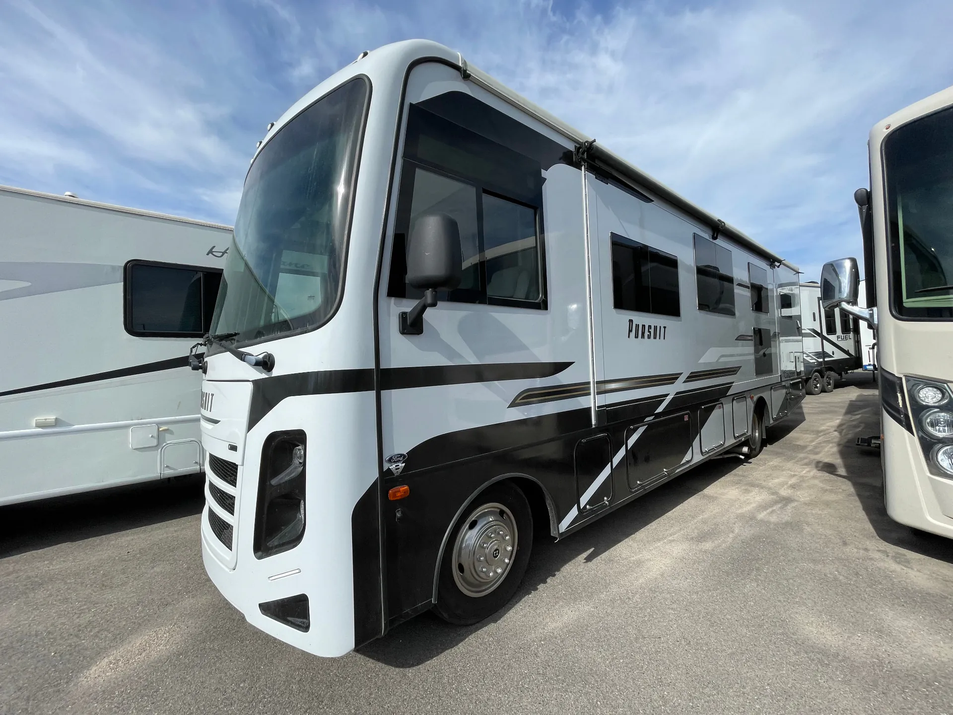 2024 Coachmen Pursuit 31ES - Photo 4