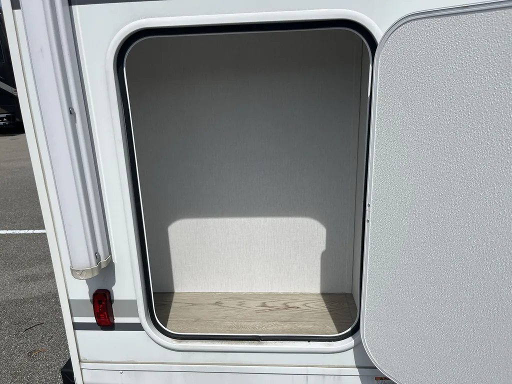 2026 Coachmen Freedom Express Select 18SE, Photos photo 21