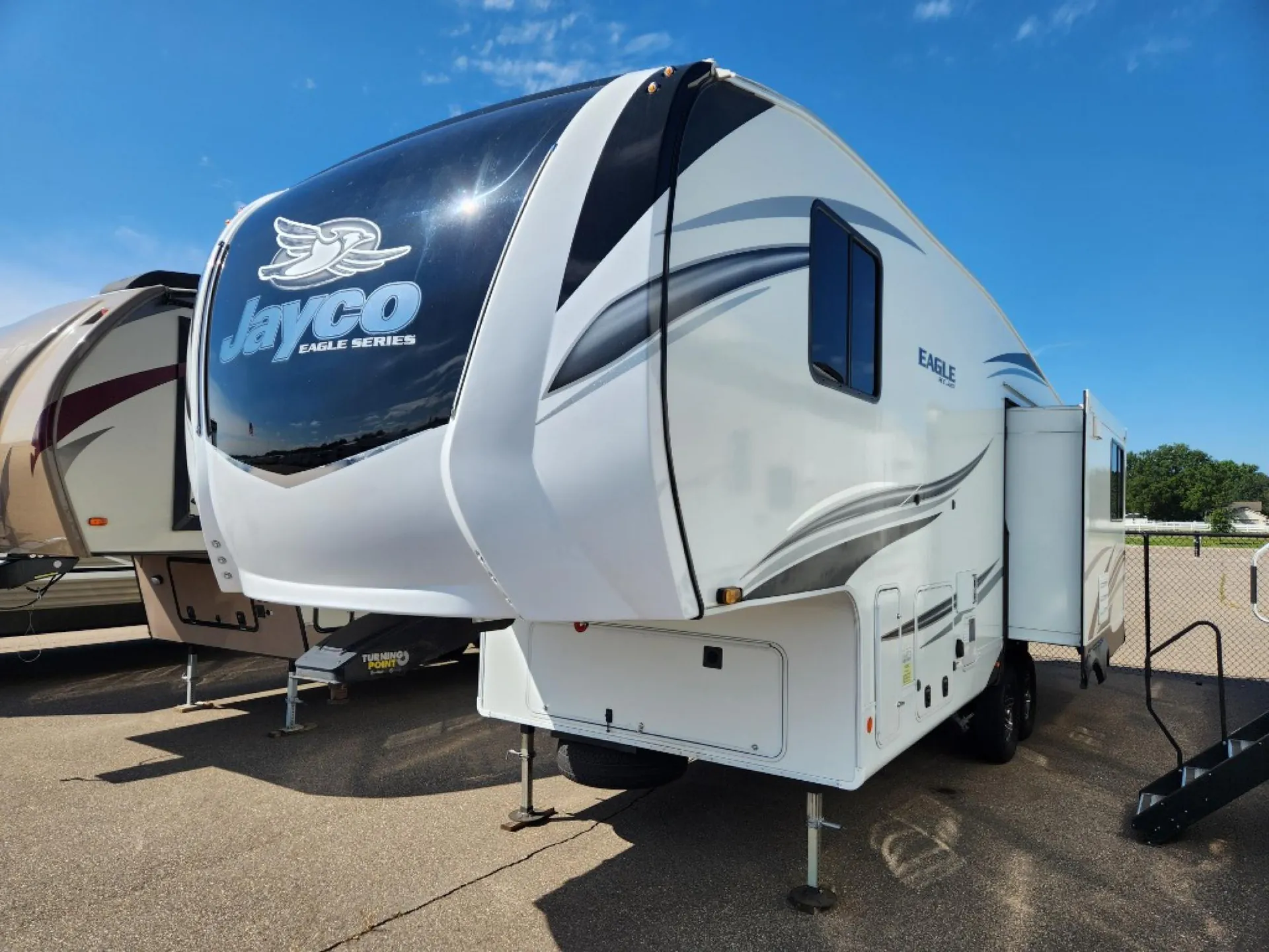 2021 Jayco Eagle HT 27RL - Photo 4