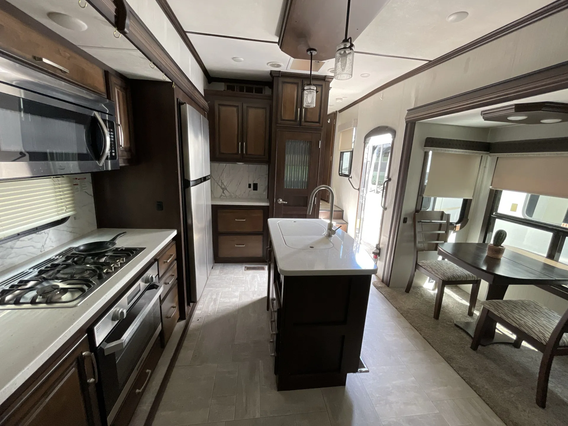 2020 Heartland Big Country 3155RLK — living area main