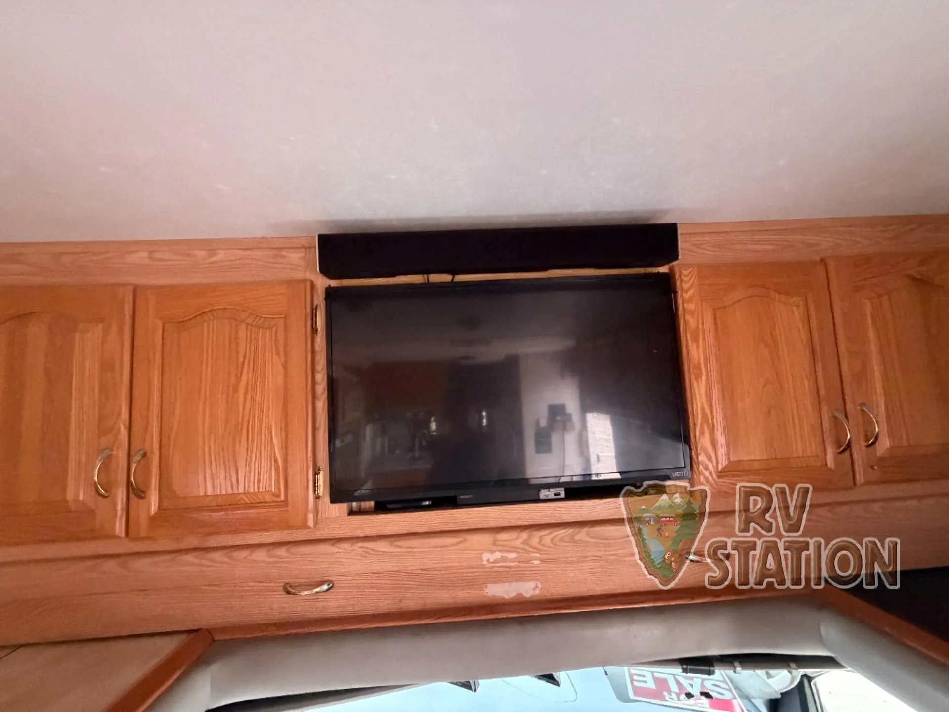2004 Forest River Sunseeker 2860DS - Photo 3