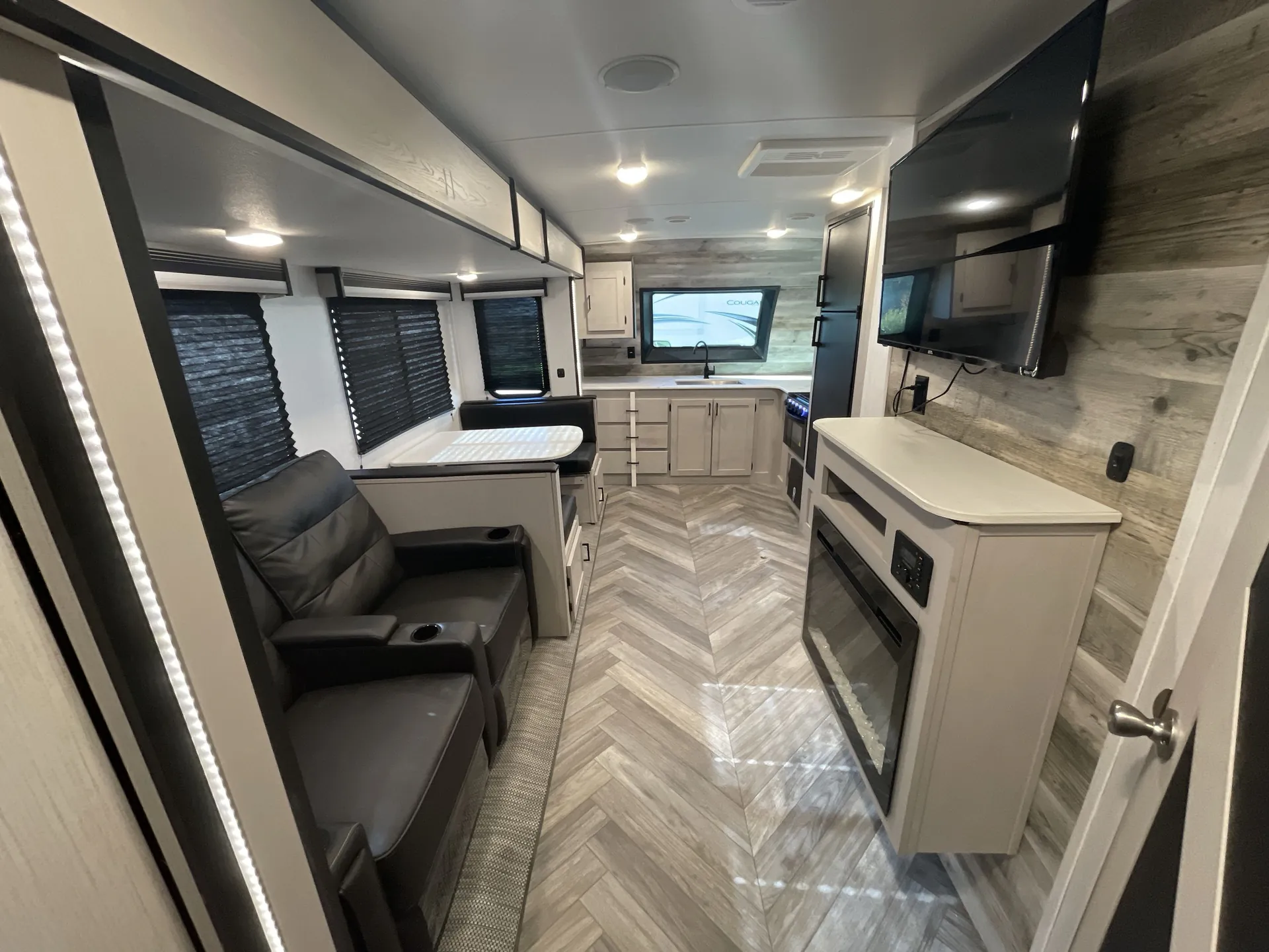 2023 Heartland Mallard M267FK — living area main