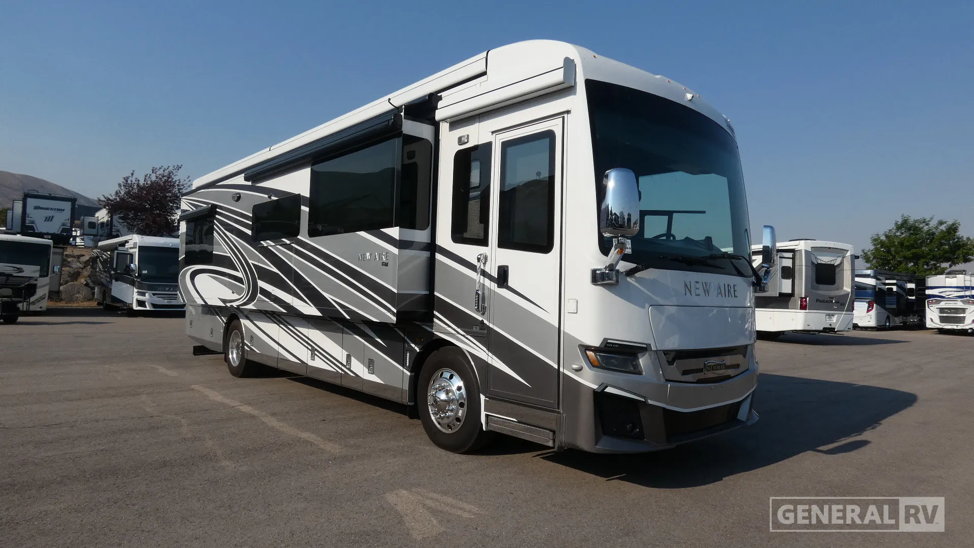 2022 Newmar New Aire 3543 - Photo 2